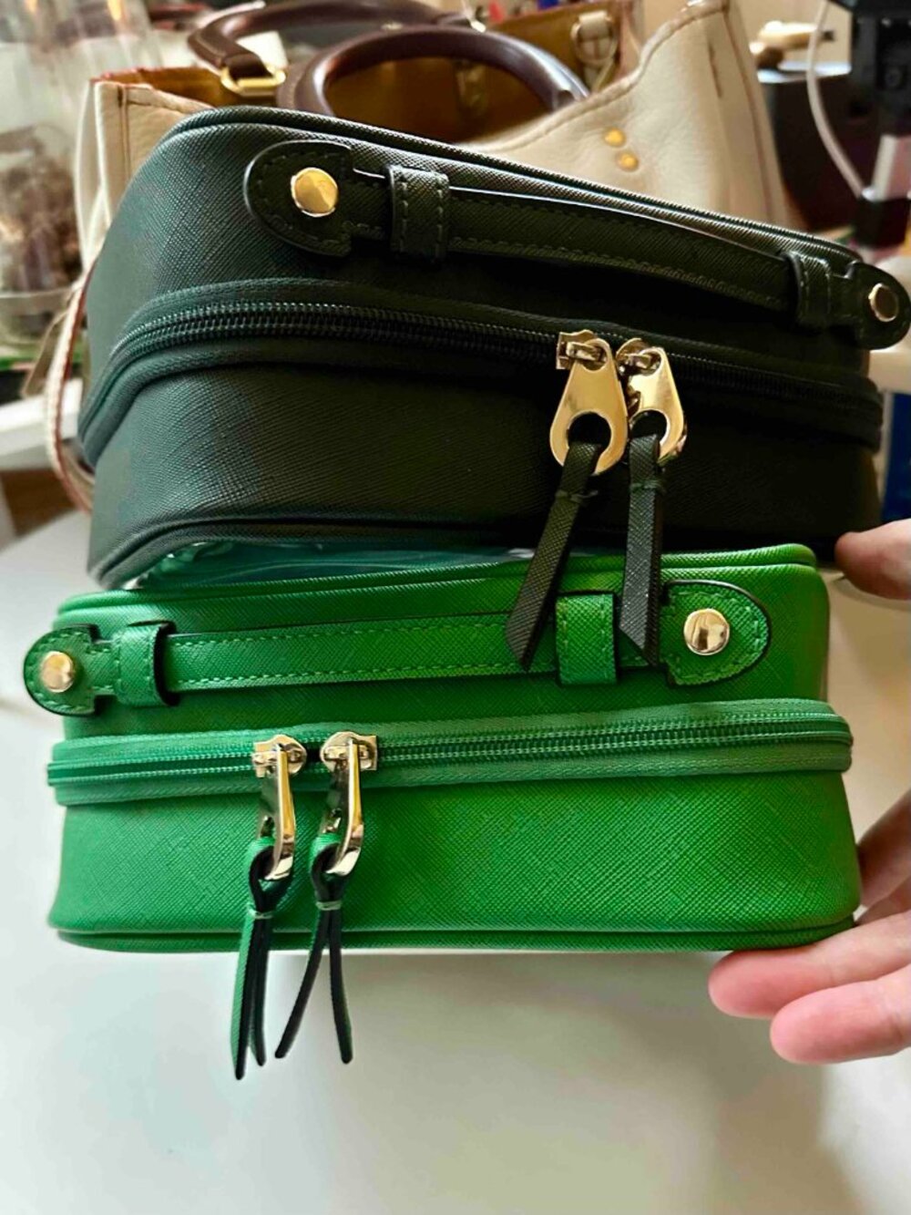 Small CALPAK Clear Cosmetic Travel case PINE DARK GREEN Like New Unisex